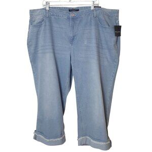 Baccini Womens Plus Capri Jeans 24W Light Blue Frayed Hem Denim Comfy Slimming